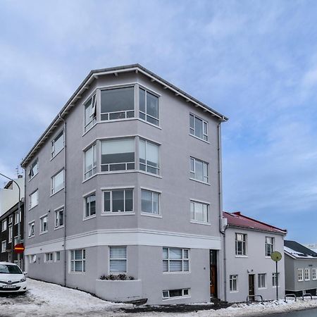 Framnesvegur - Two Bedroom Central Apartment ريكيافيك المظهر الخارجي الصورة