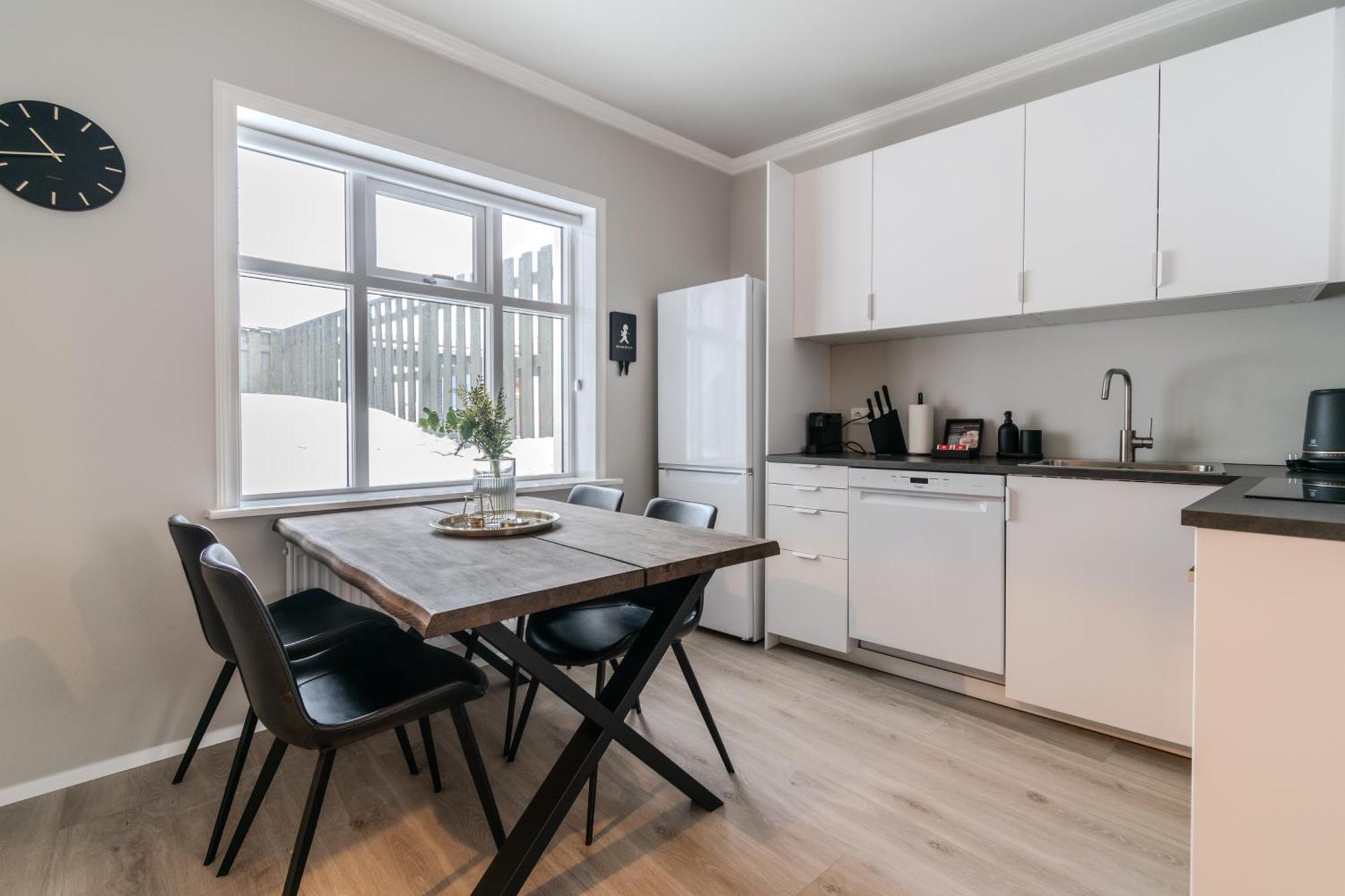 Framnesvegur - Two Bedroom Central Apartment ريكيافيك المظهر الخارجي الصورة
